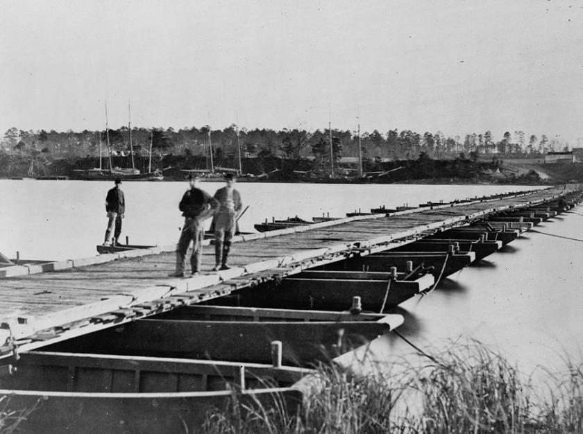 2-the-civil-war-pontoon-bridge-everett